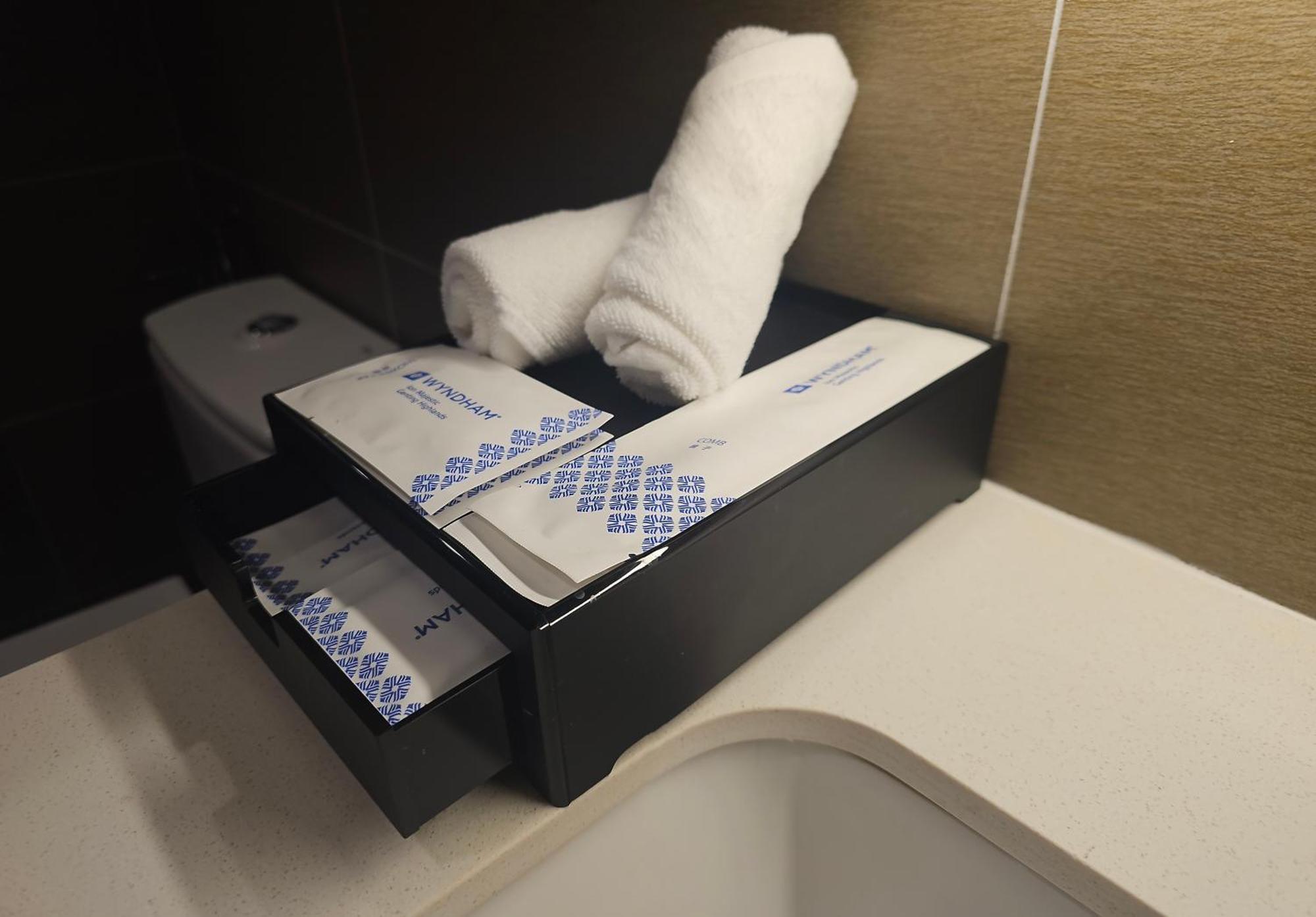 Wyndham Ion Majestic Hotel 5*