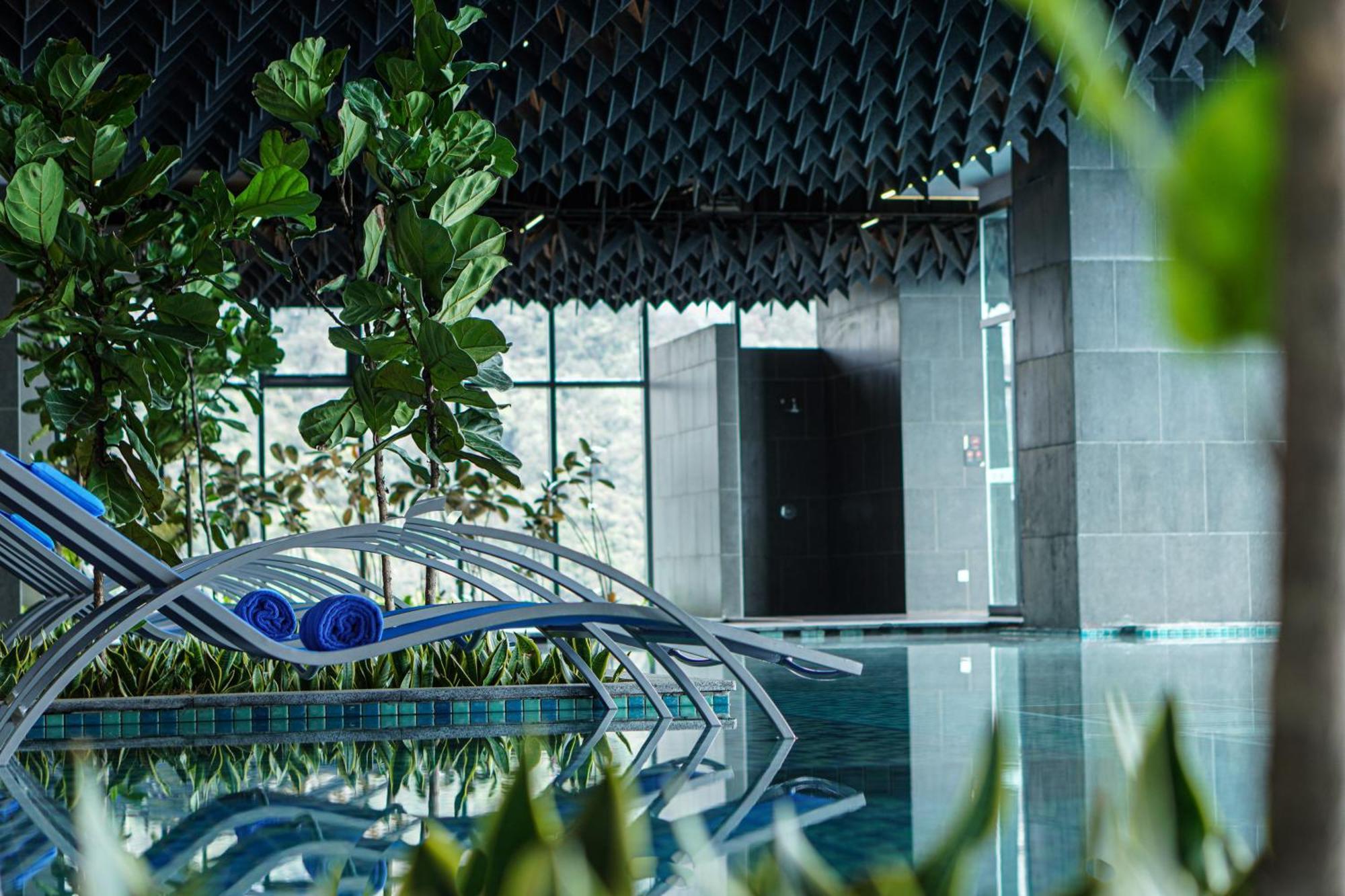 Wyndham Ion Majestic Hotel