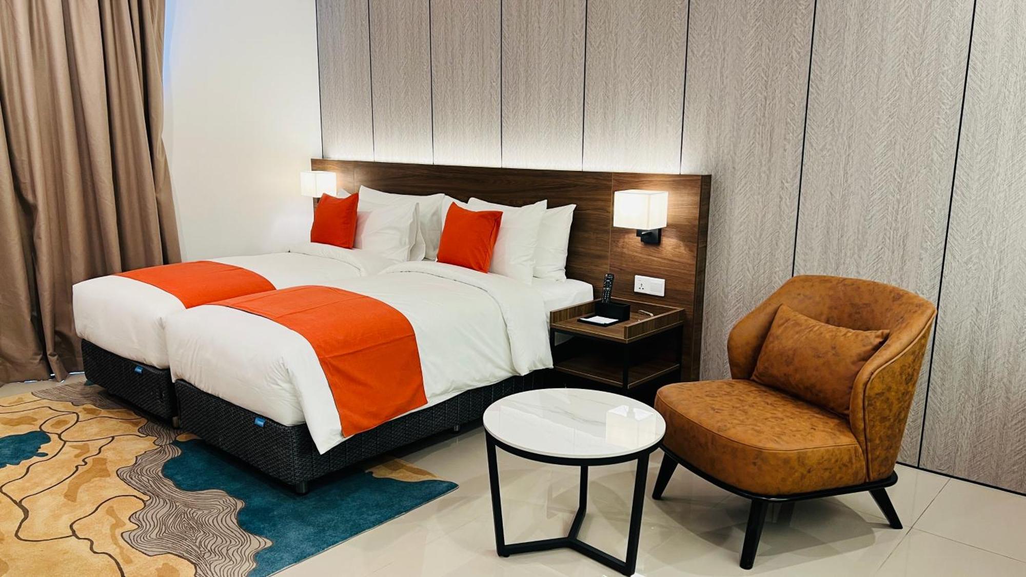 Wyndham Ion Majestic Hotel 5*