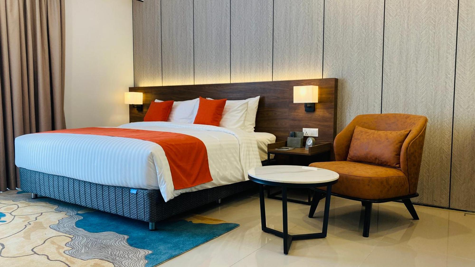 Wyndham Ion Majestic Hotel